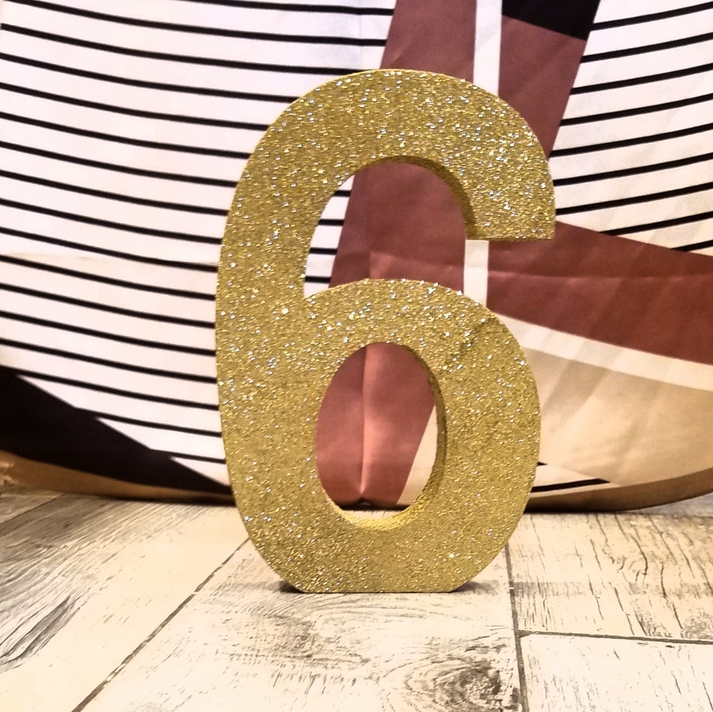 Gold sparkly #6